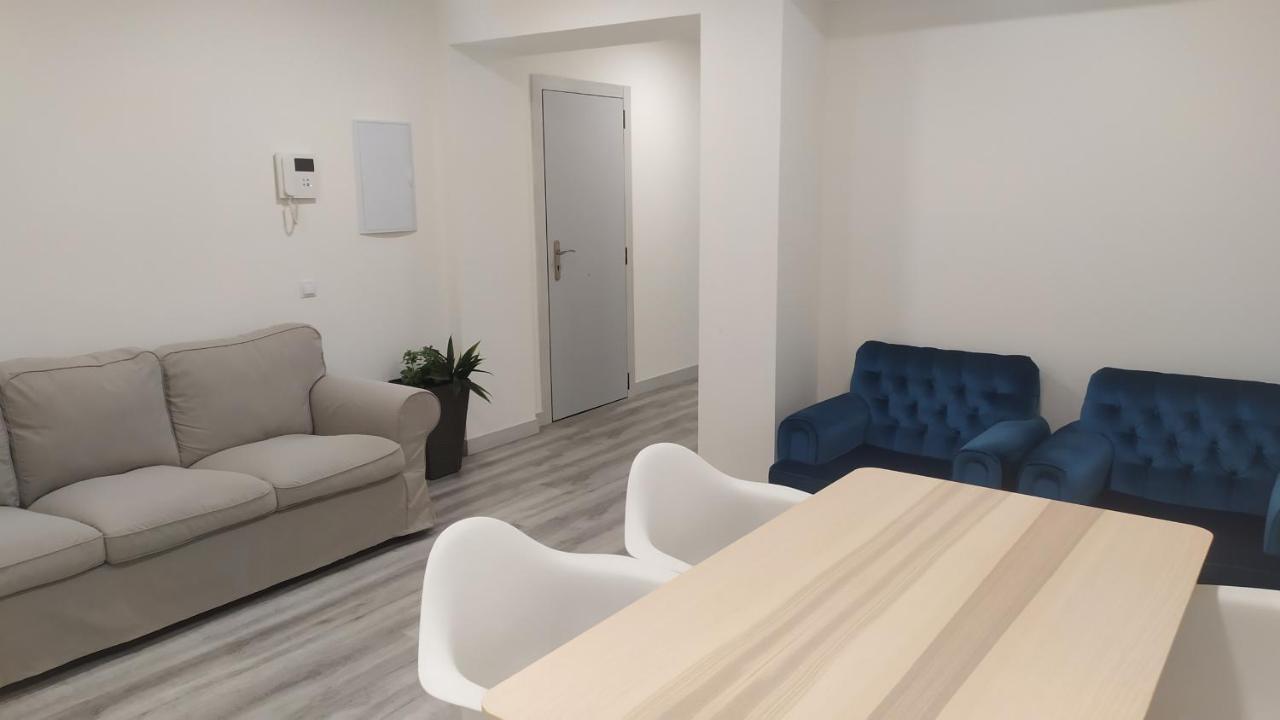Mirrooms Oviedo Exterior photo
